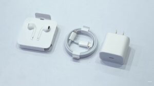 Đúng như tin đồn, Apple đã chính thức loại bỏ phụ kiện tai nghe và củ sạc trên dòng iPhone 12, đằng sau chiến lược này là gì? Đúng như tin đồn, Apple đã chính thức loại bỏ phụ kiện tai nghe và củ sạc trên dòng iPhone 12, đằng sau chiến lược này là gì?