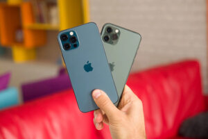 CAMERA IPHONE 12 PRO “NGON” HƠN IPHONE 11 PRO CỠ NÀO? CAMERA IPHONE 12 PRO “NGON” HƠN IPHONE 11 PRO CỠ NÀO?