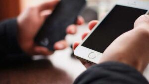 Cách chia sẻ Wifi trên iPhone nhanh chóng, không cần nhập mật khẩu